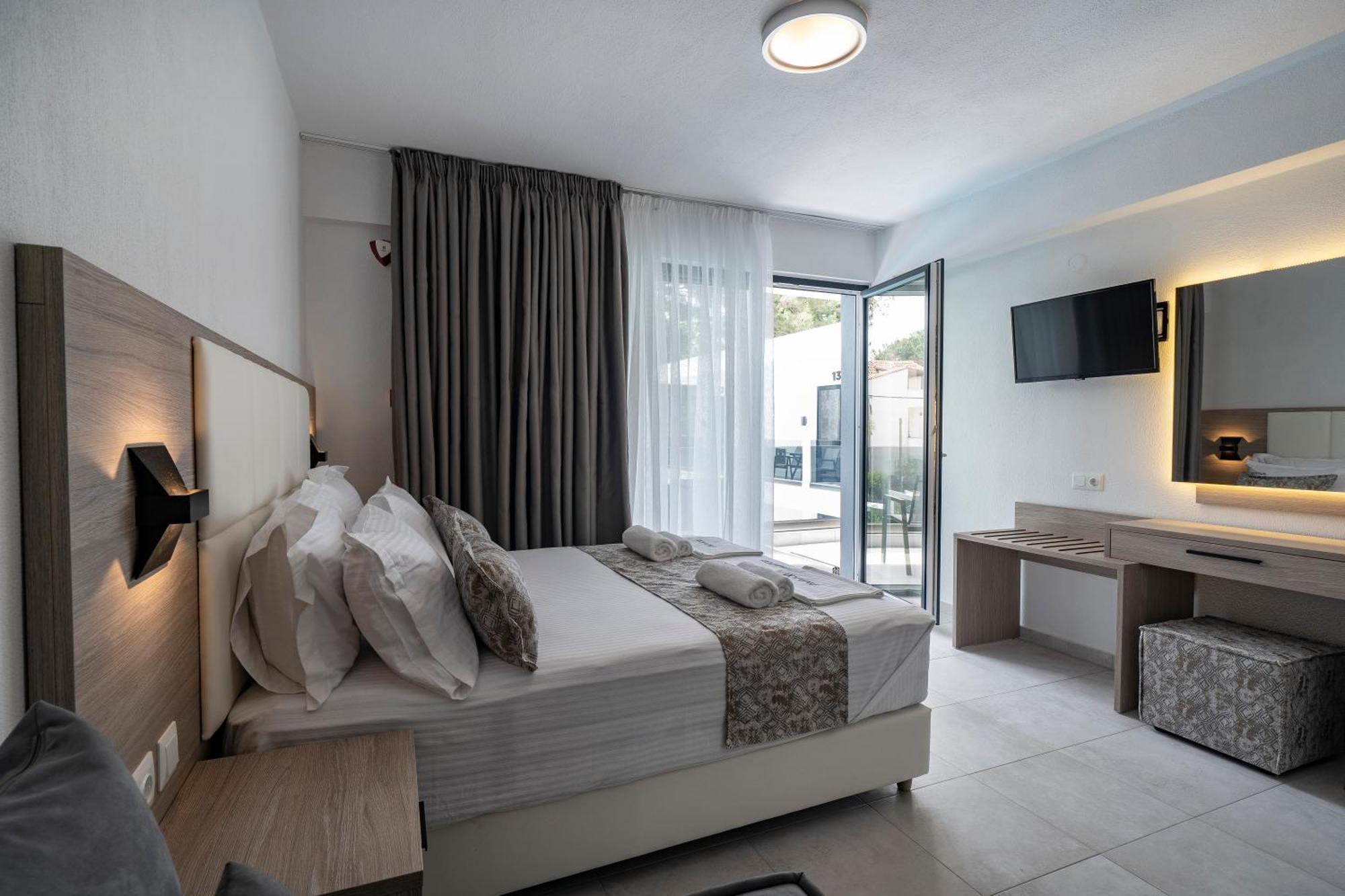 Avaton Luxury And Access The Enigma - Adults Only & Kids 14 Plus-